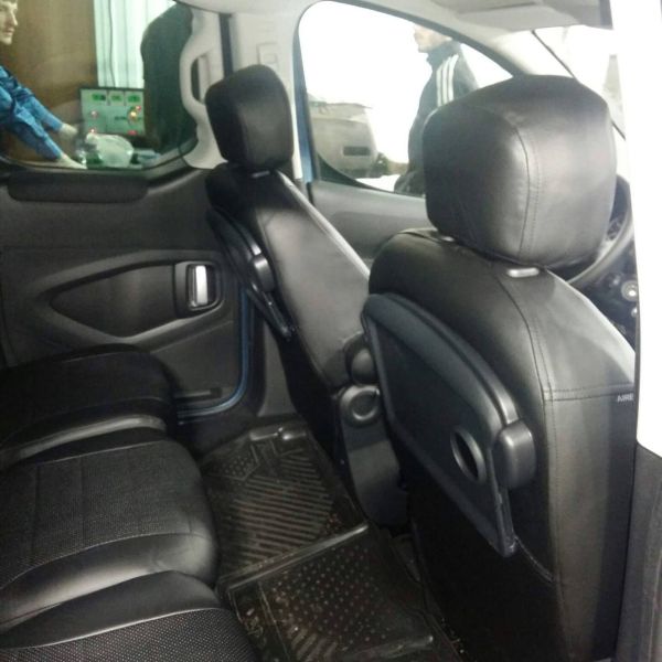 Чехлы Автопилот на Peugeot Partner /Tepee/ Family (2009+) Чехлы Автопилот на Peugeot Partner /Tepee/ Family (2009+)